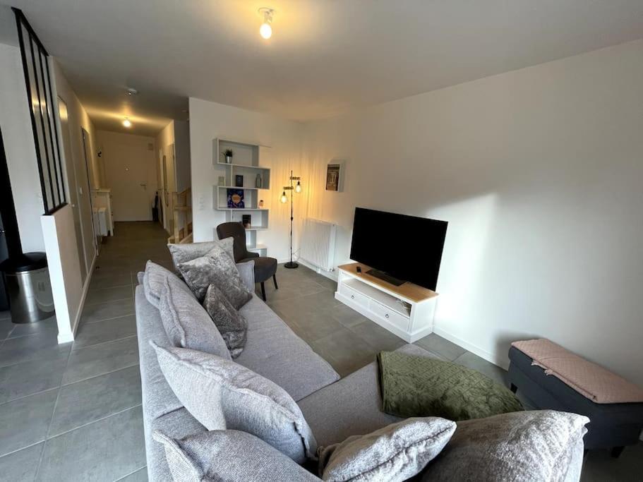 Freesia, Maison Neuve Avec Jardin Et Garage Caen Ngoại thất bức ảnh