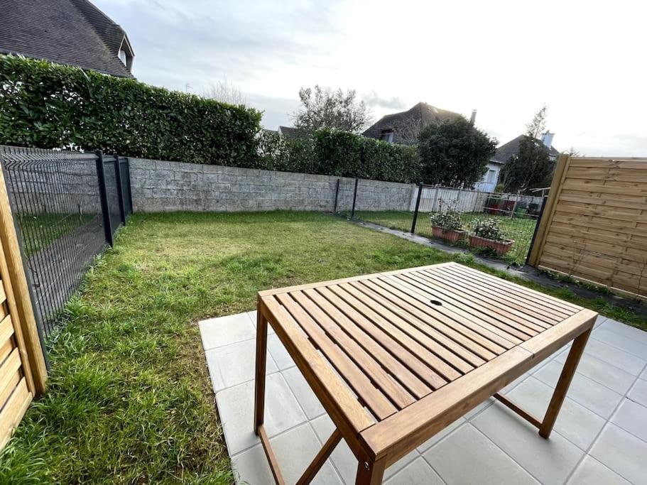 Freesia, Maison Neuve Avec Jardin Et Garage Caen Ngoại thất bức ảnh