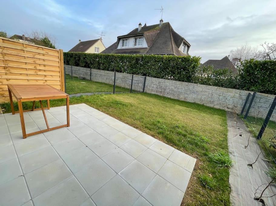 Freesia, Maison Neuve Avec Jardin Et Garage Caen Ngoại thất bức ảnh
